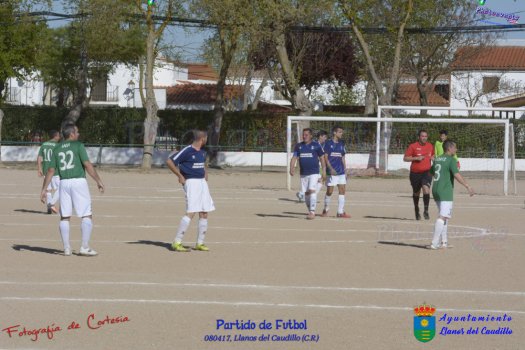 Partido de futbol Llanos y Arenas de San Juan